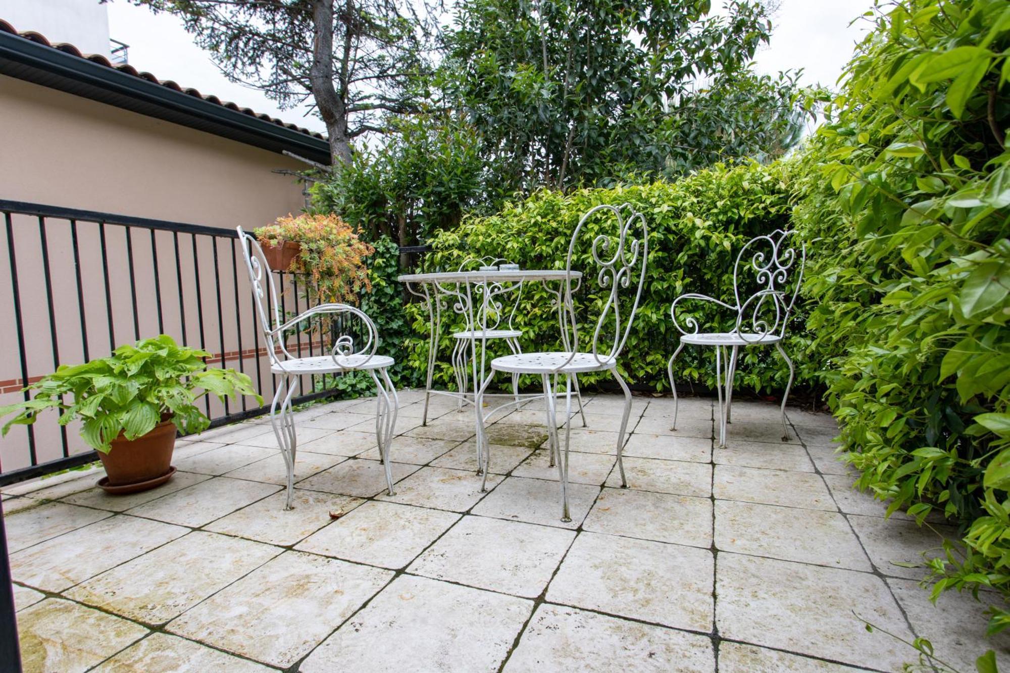 T2 Toulouse 40M2, Lit Queen Size, Climatisation, Quartier Sympa, Terrasse Esterno foto